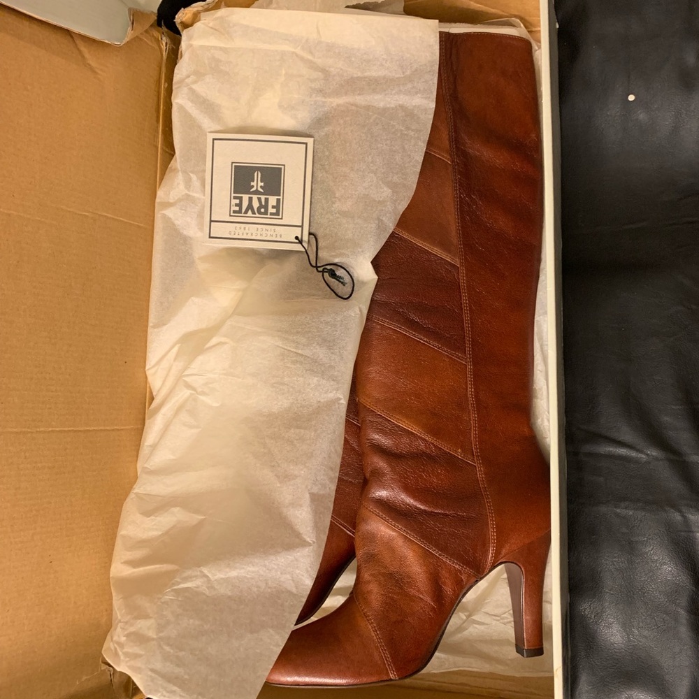 NEW Frye Boots Ava tall heel patch leather -Cognac